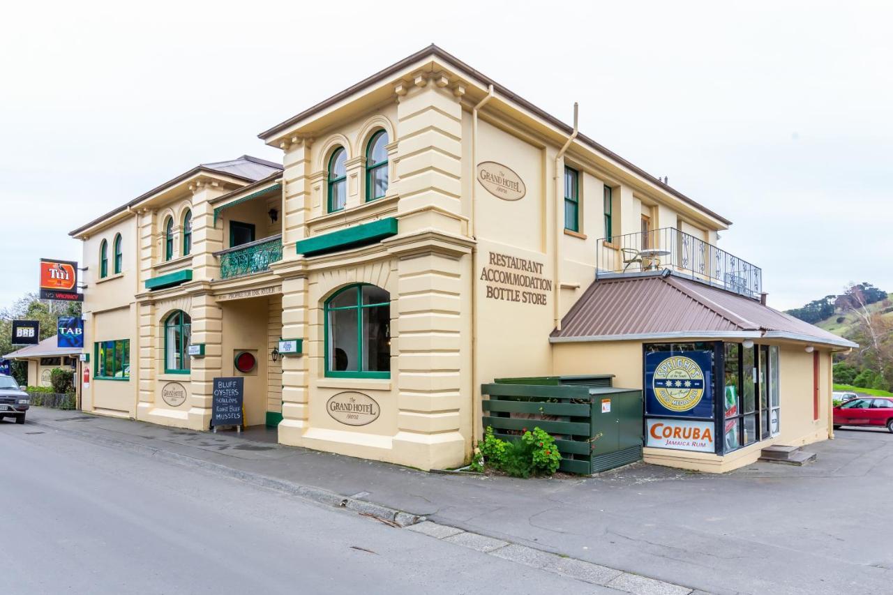 The Grand Hotel & Bar - Akaroa Exterior foto